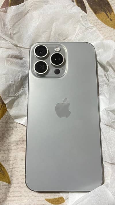I phone 15 pro max factory unlocked