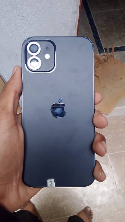 Apple iPhone 12
