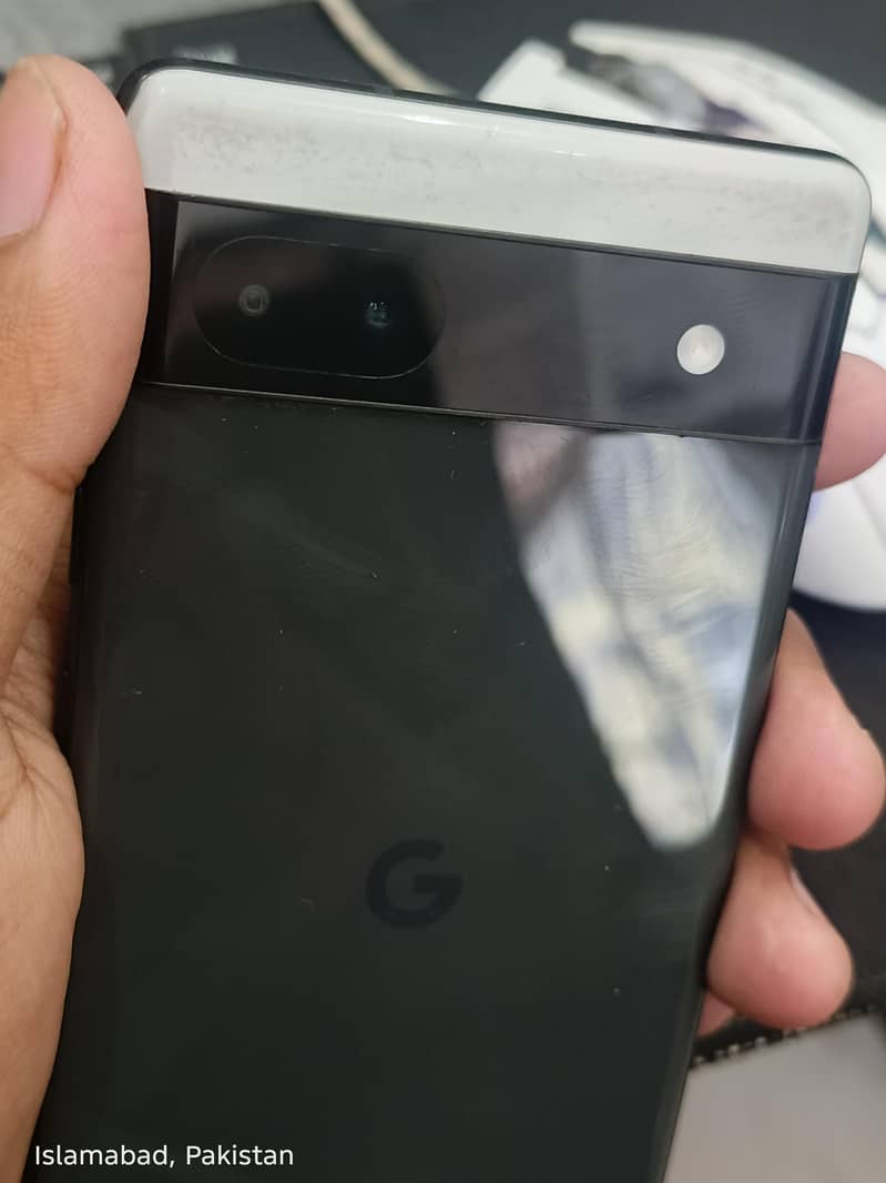 Google Pixel 6a 1