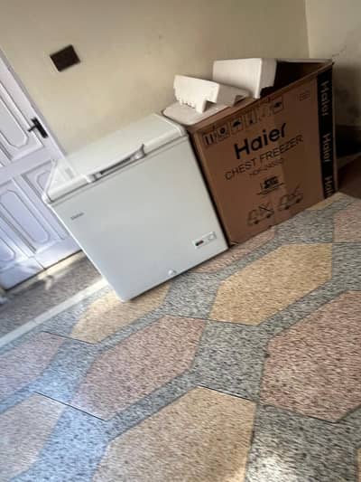 Haier defreezer in very excellent condition only 1month use