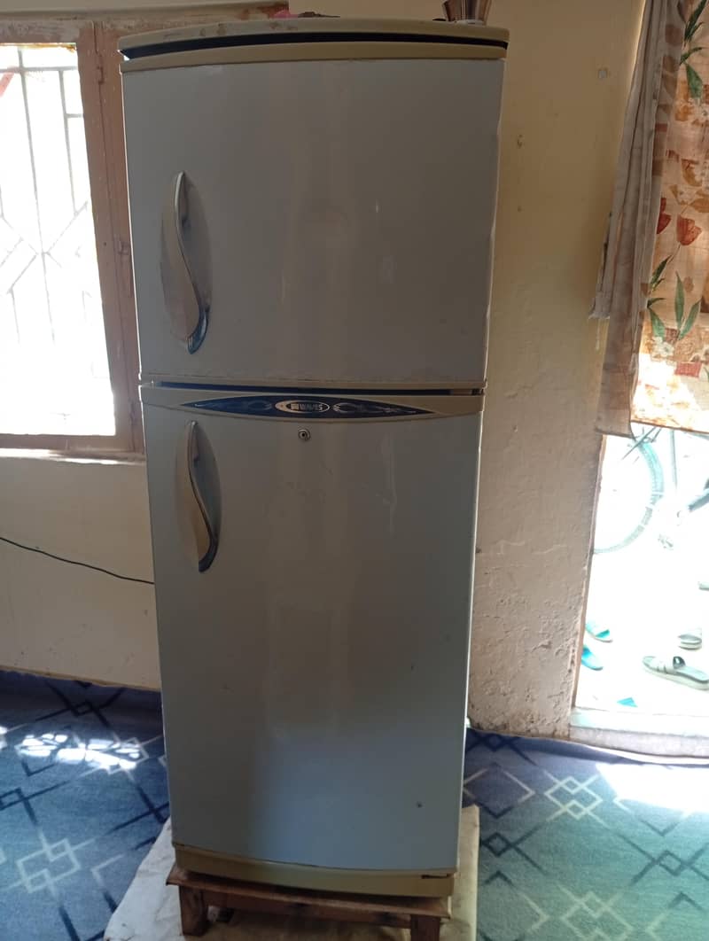 waves large size Refrigerator 0