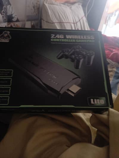 2.4G Wireless Game Console Lite with 2 Controllers
