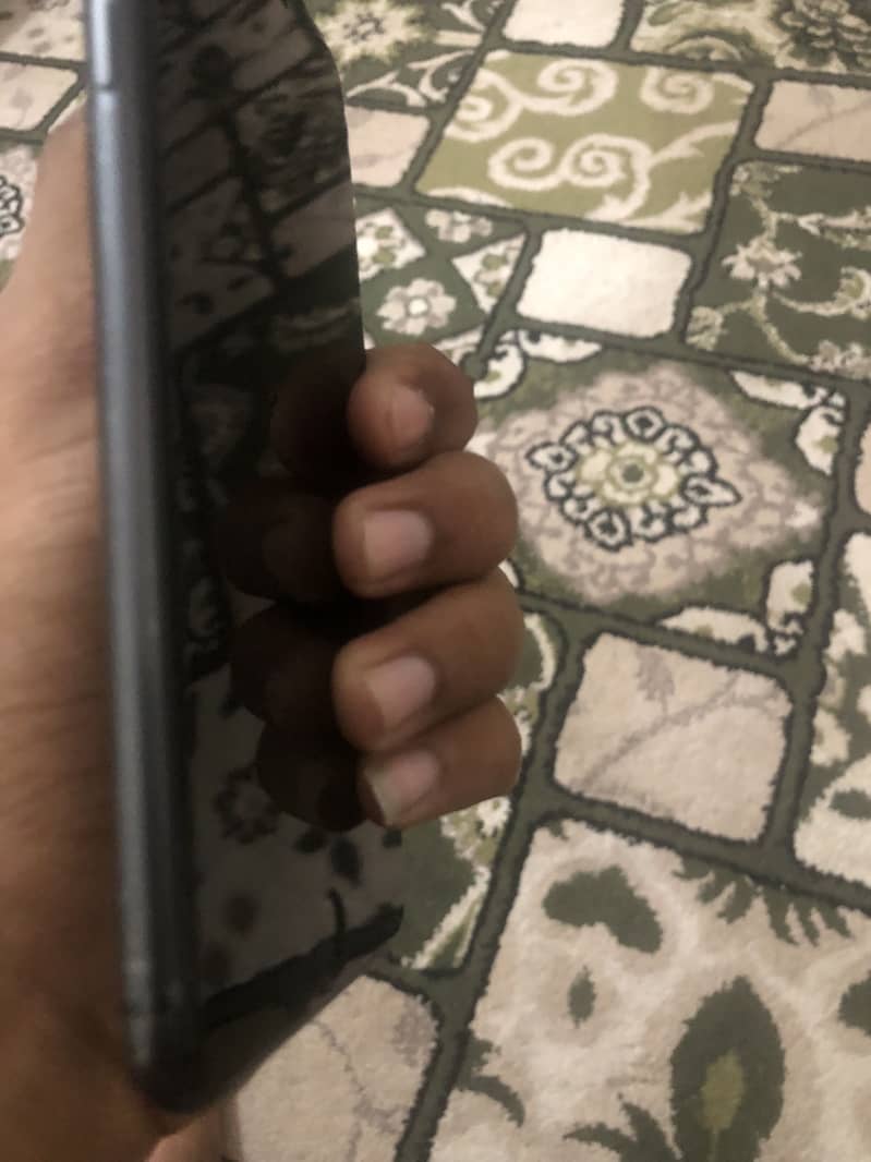Apple iPhone 8 Plus 2