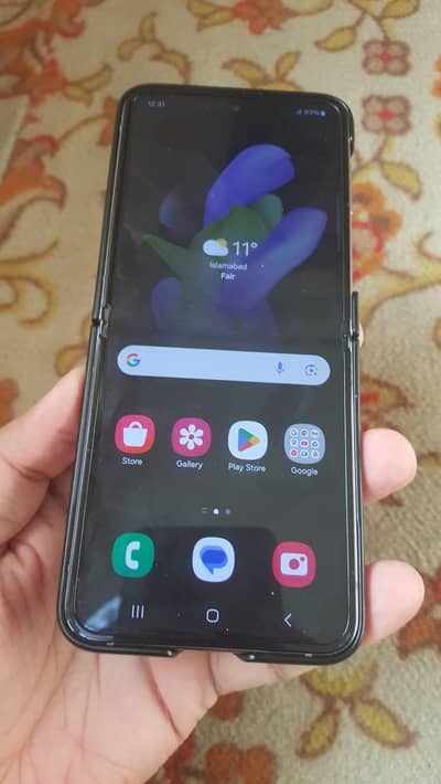 Samsung Mobile Z Flip 4 | Urgent Sale