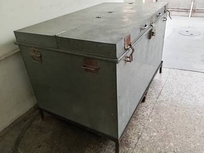 iron trunk patti