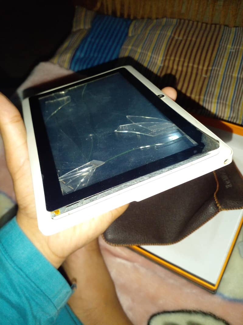 tabletes screen broken 4