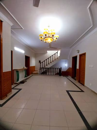G-11/3 30*60 Full House available For Rent