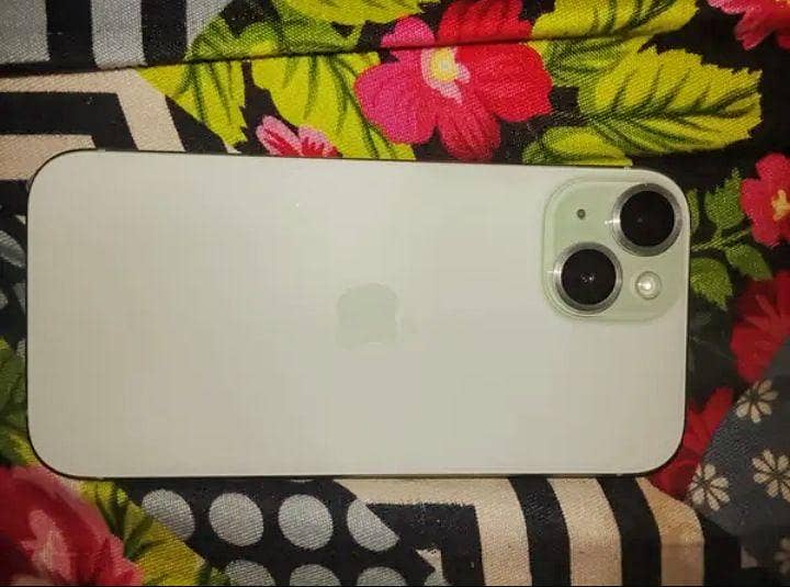 iphone 15 4