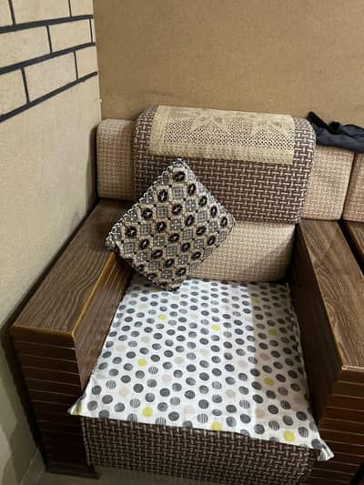 5 seater sofa good condition  neat and clean