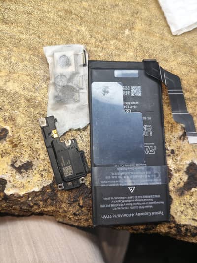 Google Pixel 6a Battery And Camera Speaker