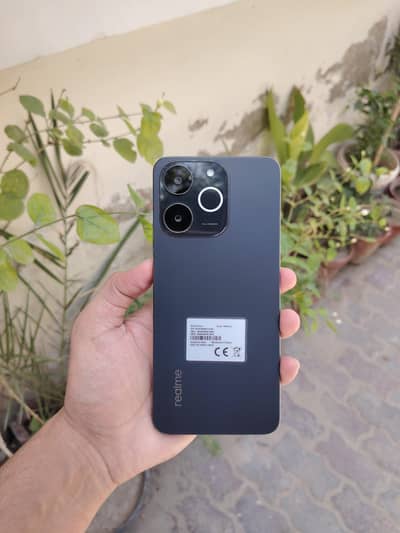 Realme Note 70