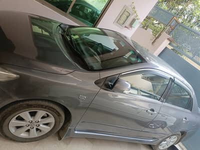 Toyota Corolla Altis 2012