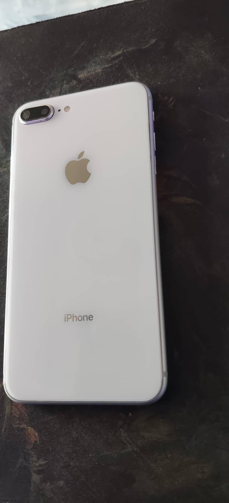 Apple iPhone 8 Plus 4