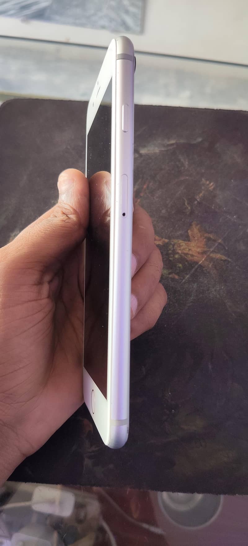 Apple iPhone 8 Plus 9