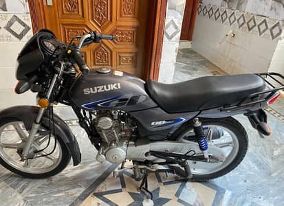 ​Suzuki GD110S (2023 Model) - Total Genuine & Scratchless Condition