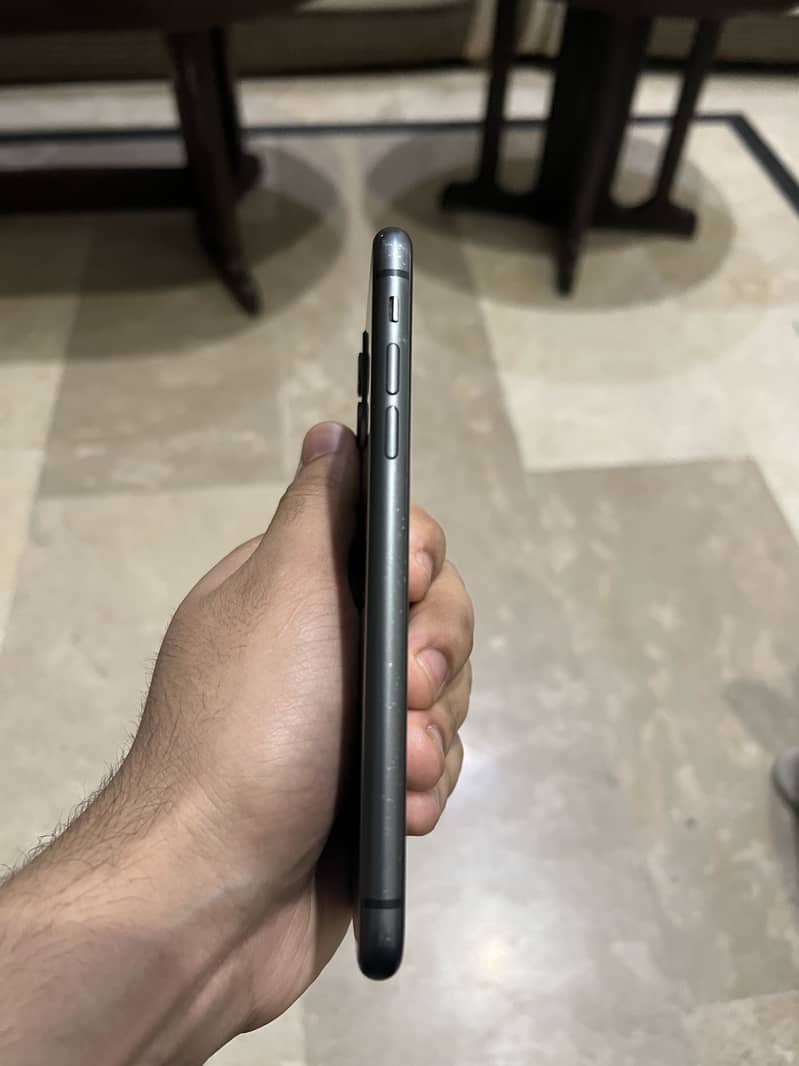 iPhone 11 Jv 3