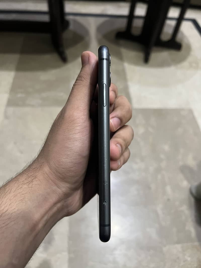 iPhone 11 Jv 5