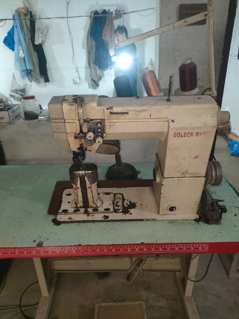 double router machine 10