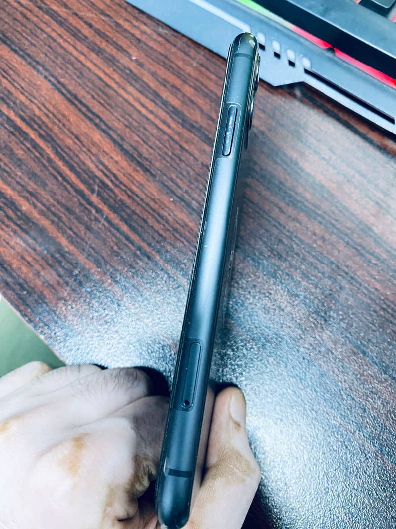 Apple iPhone 11 1