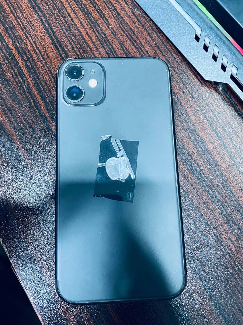 Apple iPhone 11 3