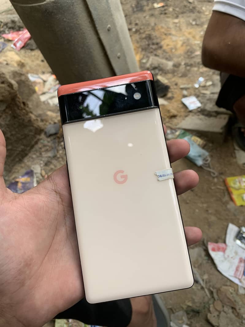 Google Pixel 6 4