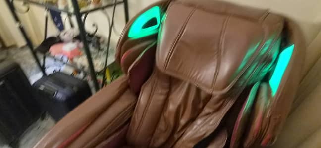 used Quadro Tech Massage Chair