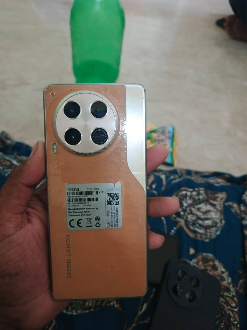 Tecno CAMON 30 0