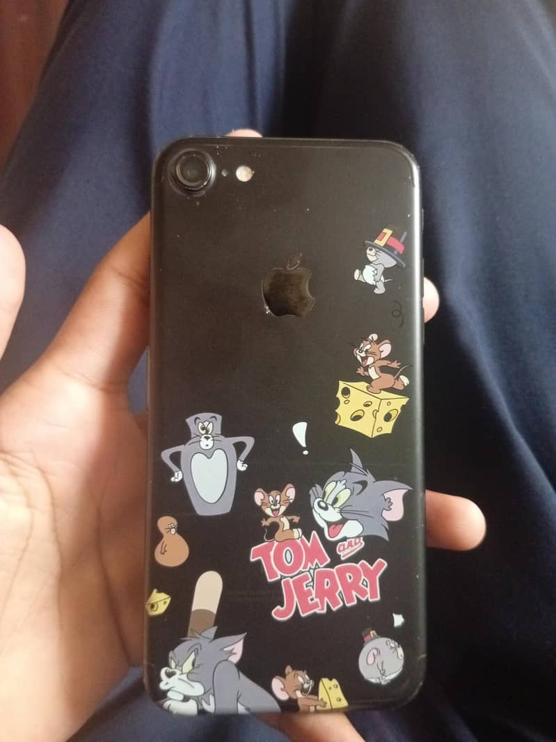 Apple iPhone 7 1
