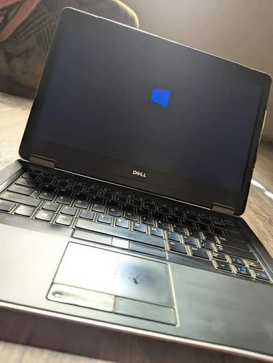 Dell i7 4th gen 12gb ram 512gb SSD