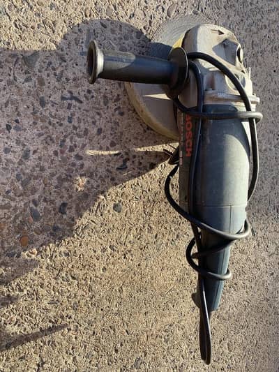 Bosch GWS 22-230 H Professional angle grinder.