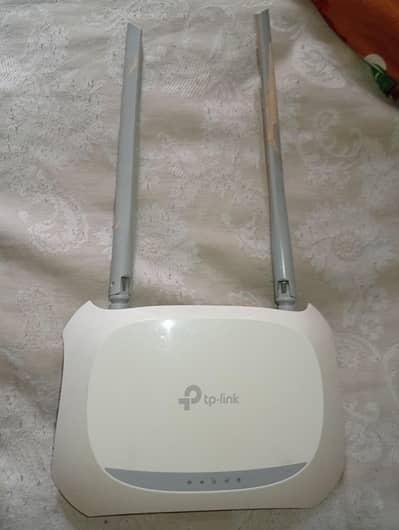 Used almost new WiFi Router Tp-link