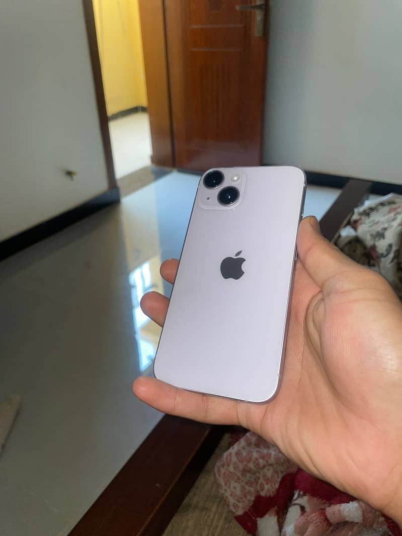 Apple iPhone 14 4