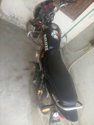 honda deluxe 125cG 5 gar