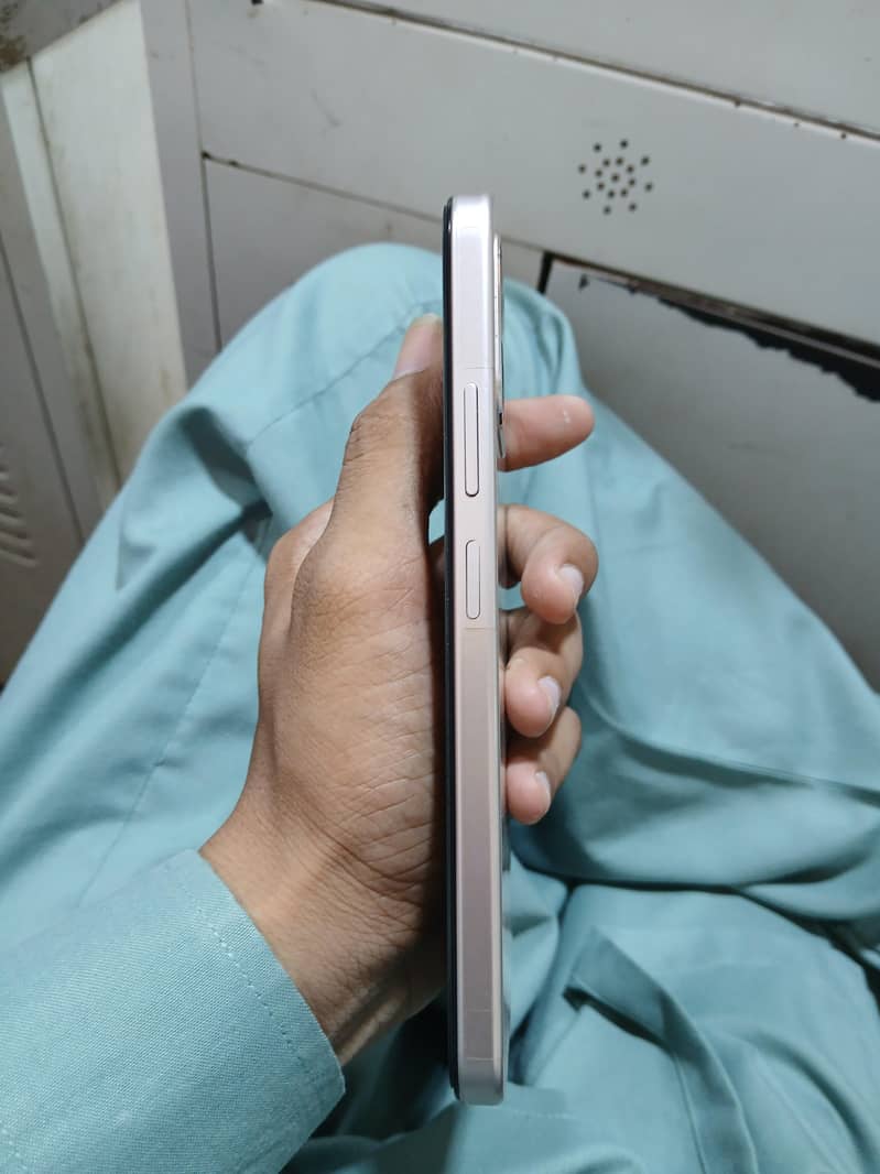 OPPO A6 1