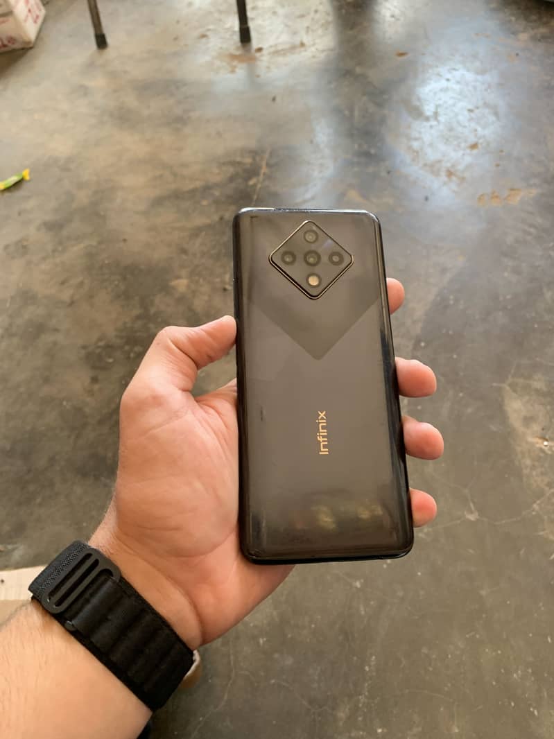 Infinix Zero 8 0