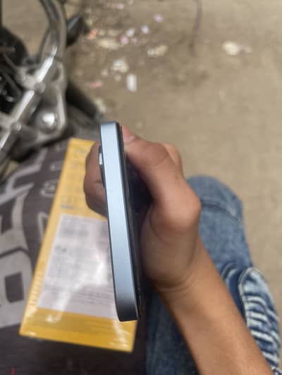 Realme Note 60