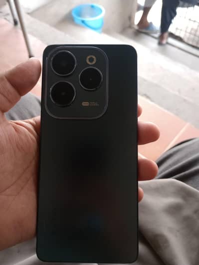 Infinix Hot 4 Pro