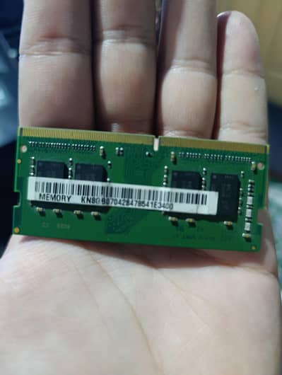 8 GB DDR4 Laptop RAM (used]