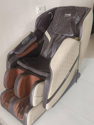 Zero Massaging Chair