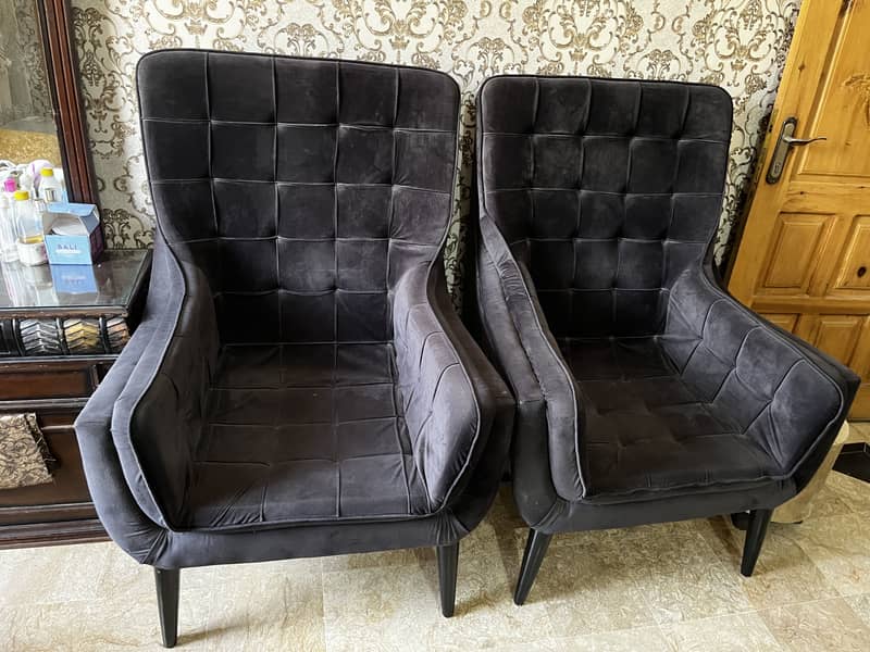 Sofa seats 2