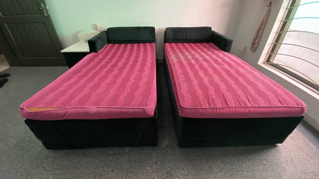 Bed queen size 0