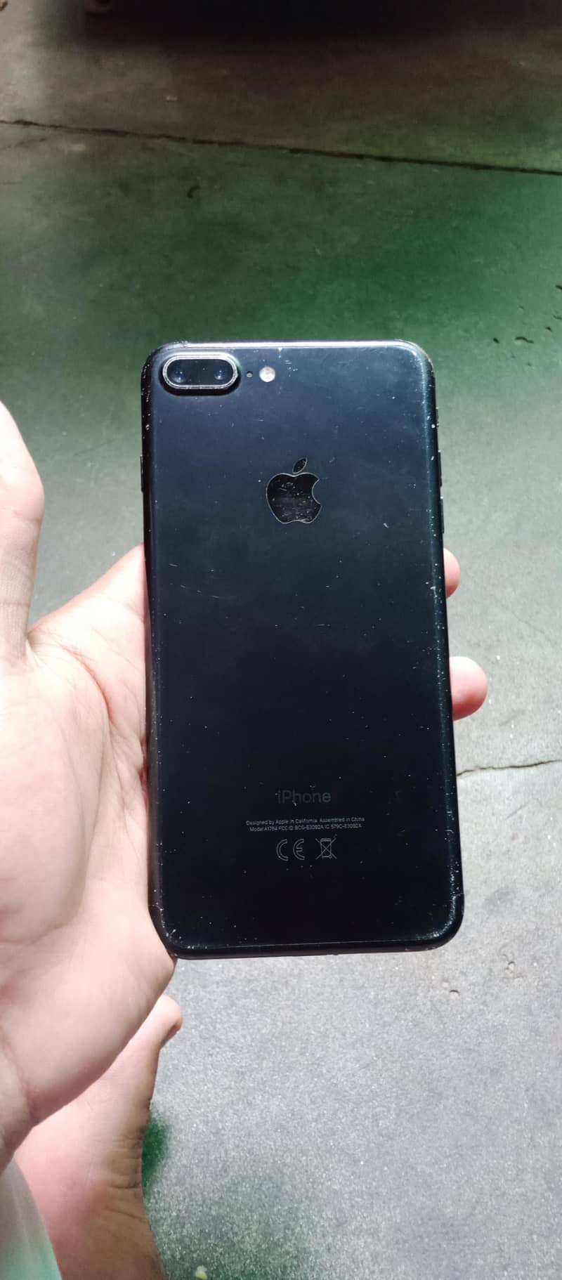 Apple iPhone 7 Plus 2