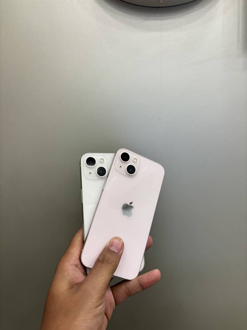Apple iPhone 13 0