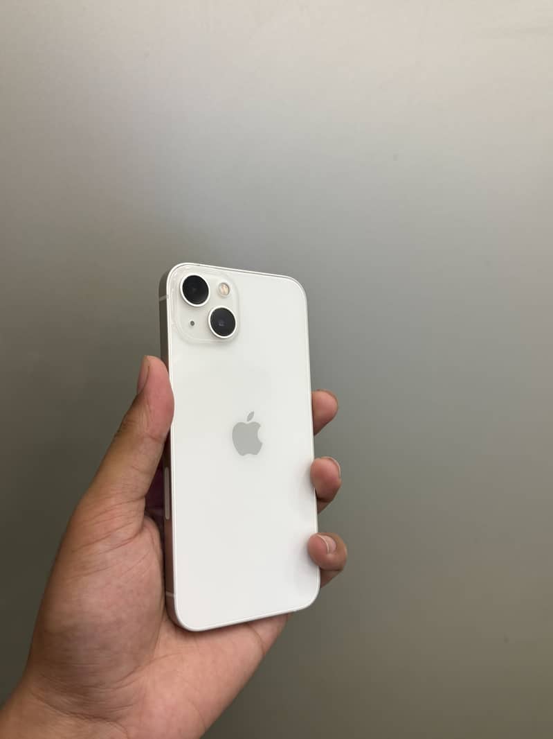 Apple iPhone 13 6