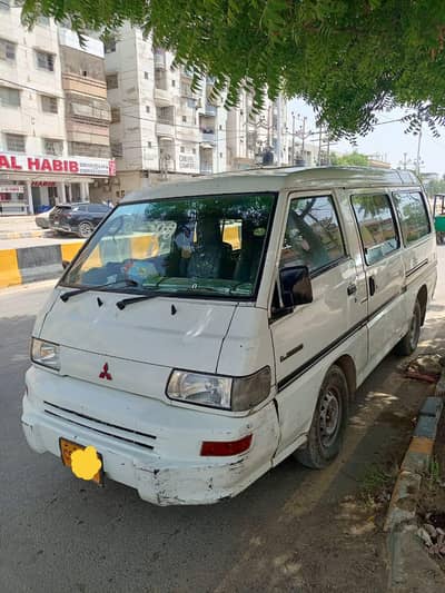 Mitsubishi L 300