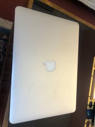 Selling this macbook air with condition 10/10