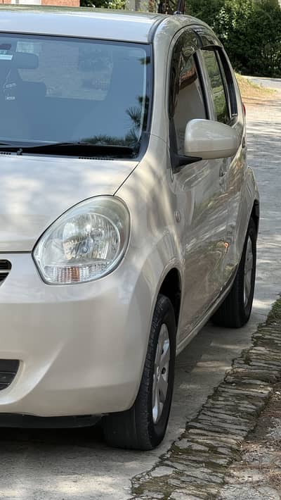 Toyota Passo 2012