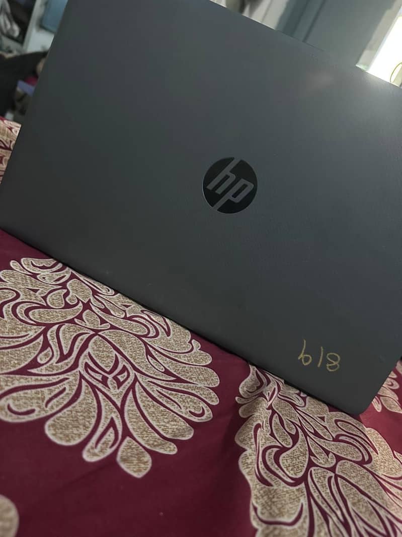 Laptop 0