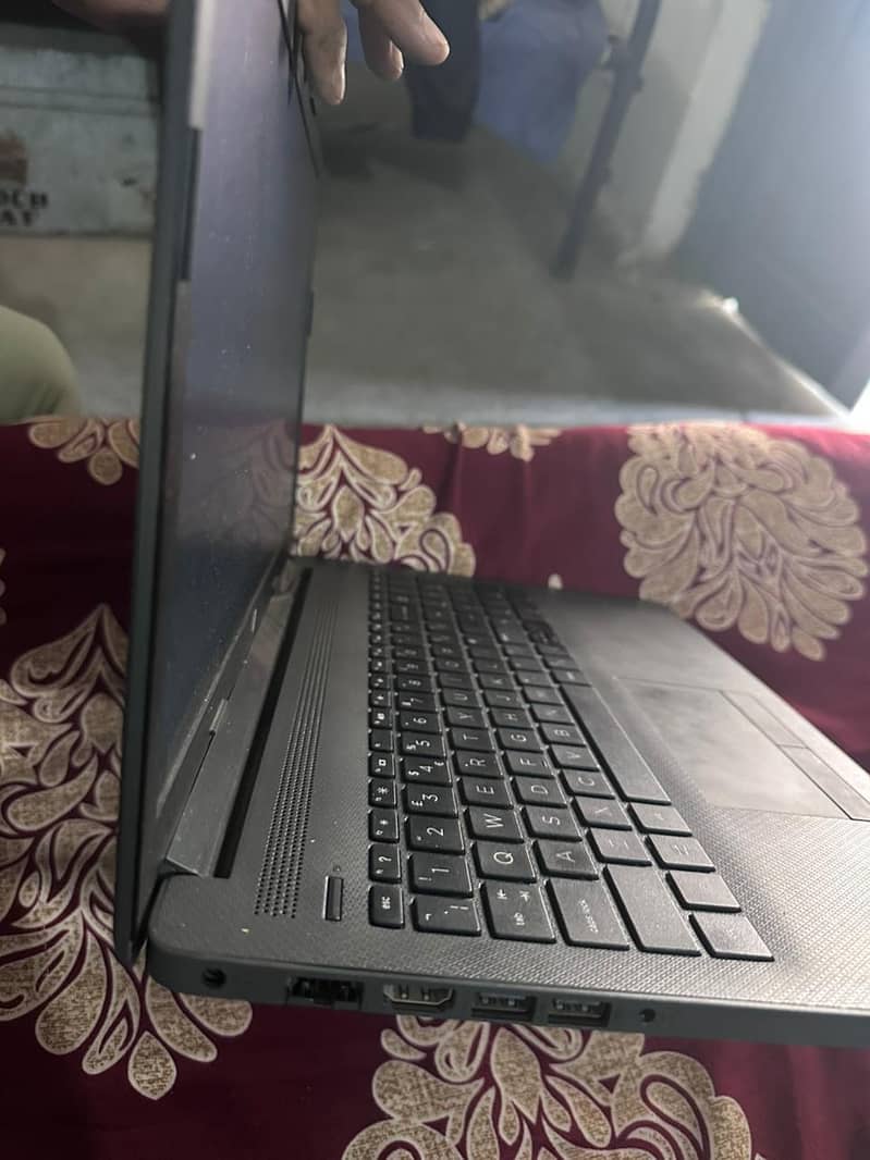 Laptop 1