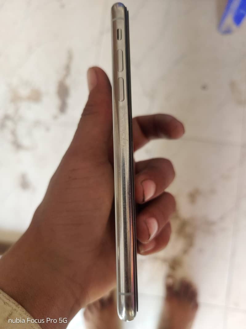 Apple iPhone X 1